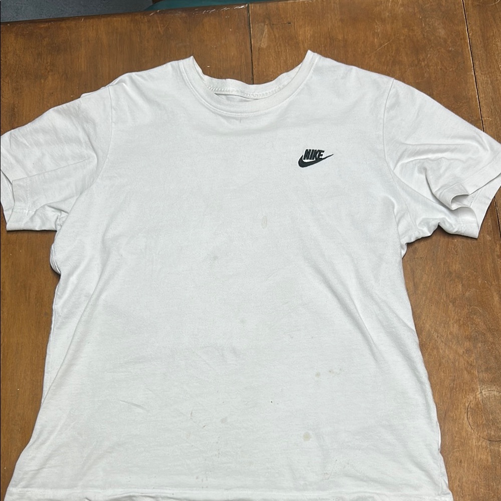 Nike Men's White T-Shirt